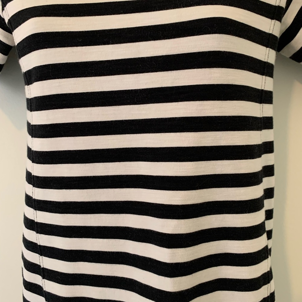 Lole black and Off white striped short sleeve “selah” shift Dress - Picture 4 of 6